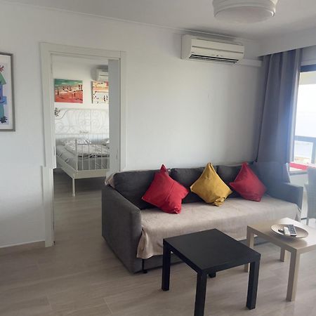 Stunning Apartment 50 Meters From The Sea 베날마데나코스타 외부 사진