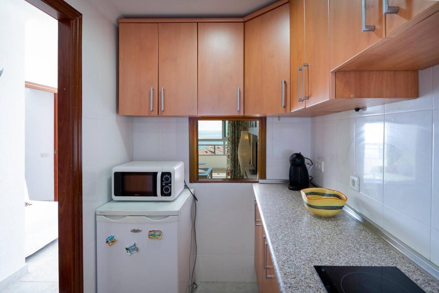 Stunning Apartment 50 Meters From The Sea 베날마데나코스타 외부 사진