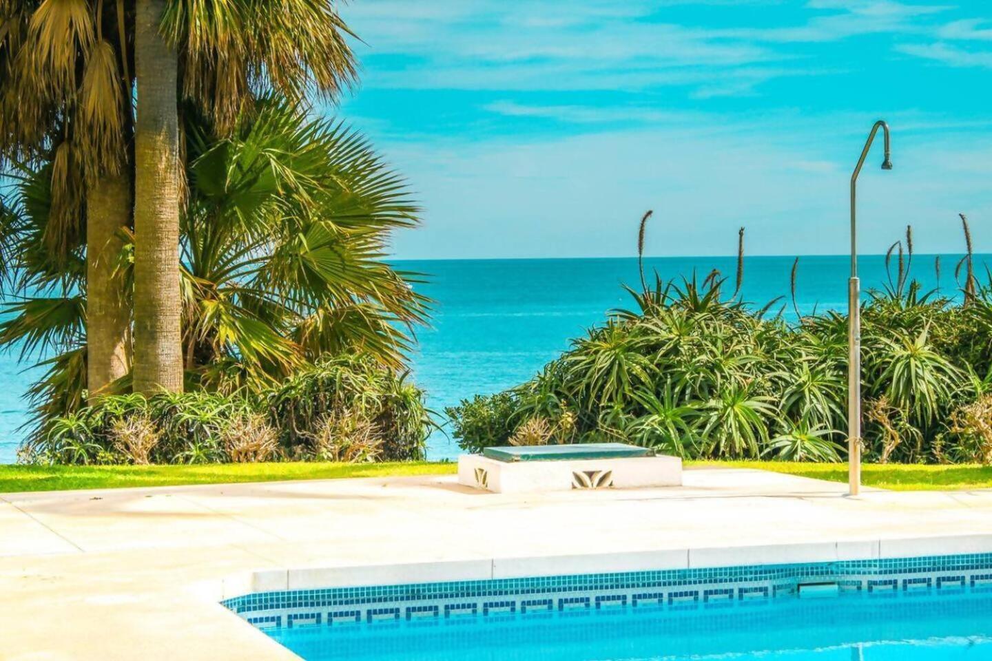 Stunning Apartment 50 Meters From The Sea 베날마데나코스타 외부 사진