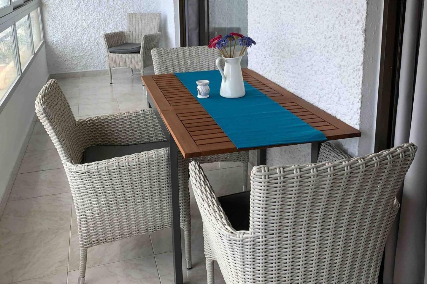 Stunning Apartment 50 Meters From The Sea 베날마데나코스타 외부 사진