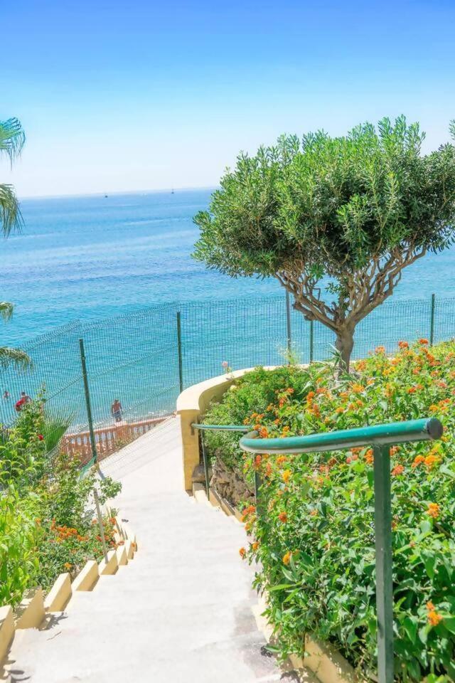 Stunning Apartment 50 Meters From The Sea 베날마데나코스타 외부 사진