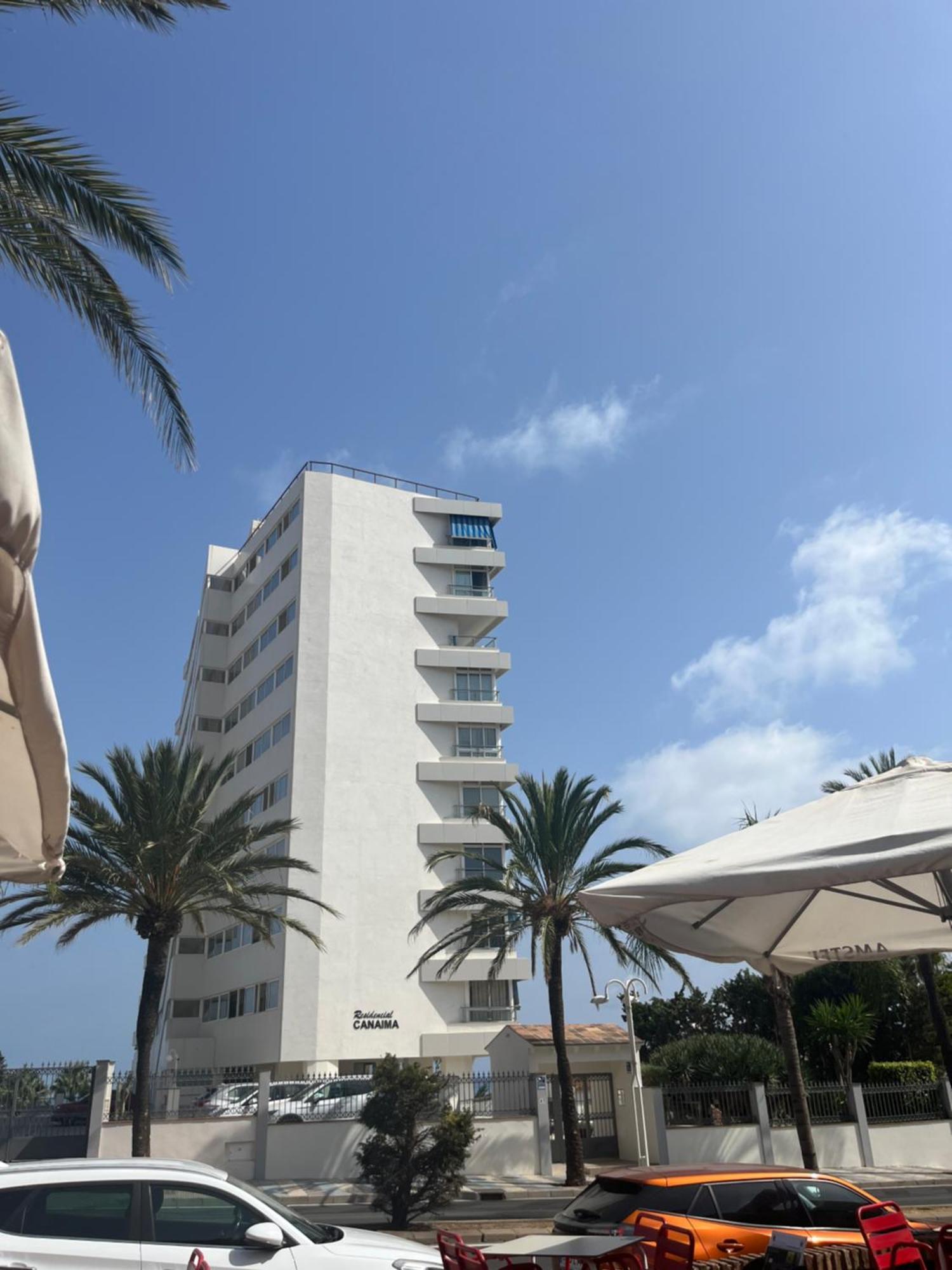 Stunning Apartment 50 Meters From The Sea 베날마데나코스타 외부 사진