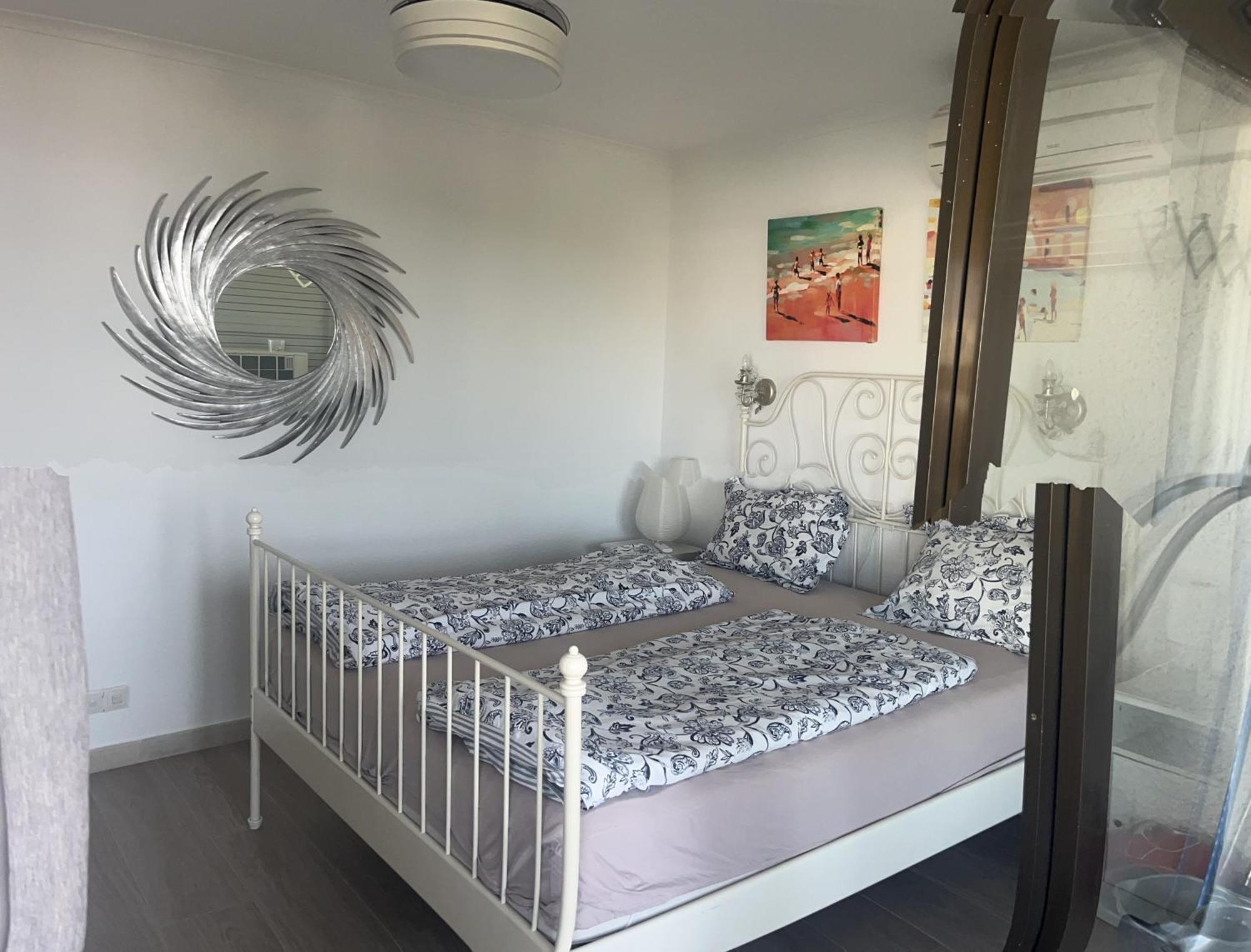 Stunning Apartment 50 Meters From The Sea 베날마데나코스타 외부 사진